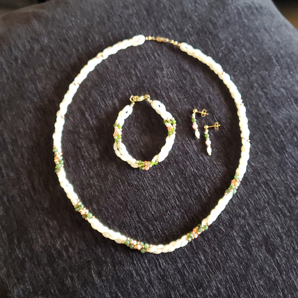 Vintage PEARL BEAD Necklace Green JADE Pink CORAL BRACELETE EARRING SET